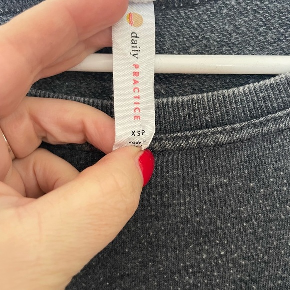 Anthropologie Daily Practice pullover sleeveless vest gray XSP - Picture 2 of 4